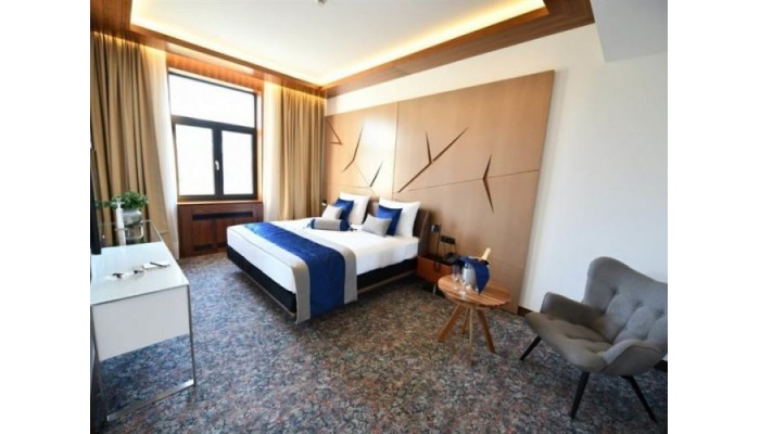 Hotel Austria & Bosna poza 2